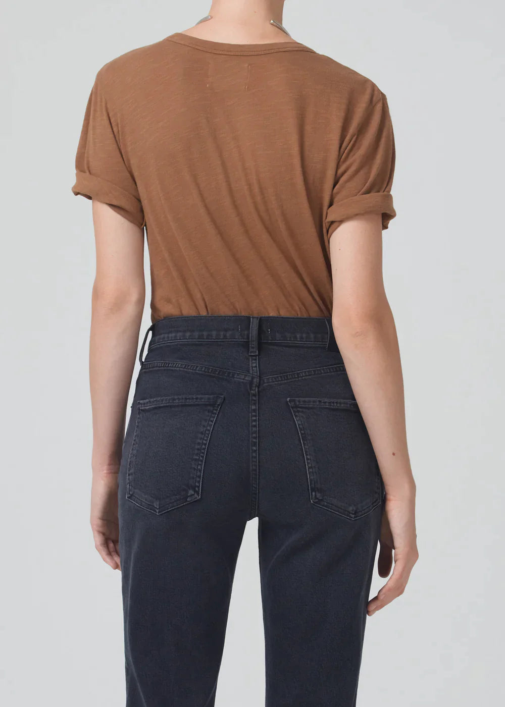 CECILIE VNECK TEE