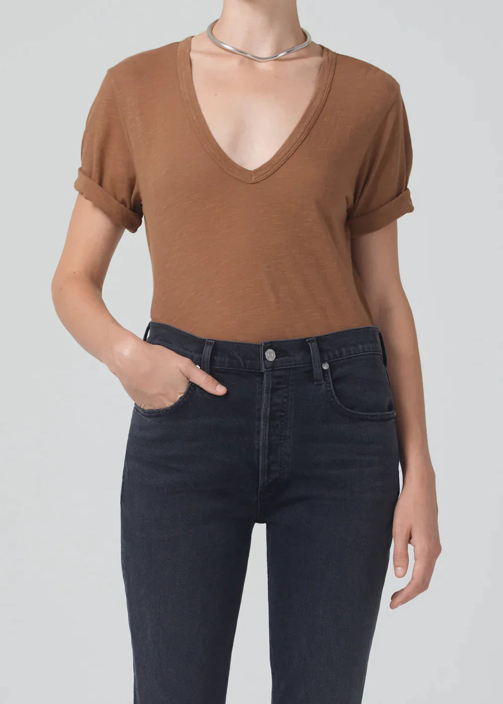 CECILIE VNECK TEE