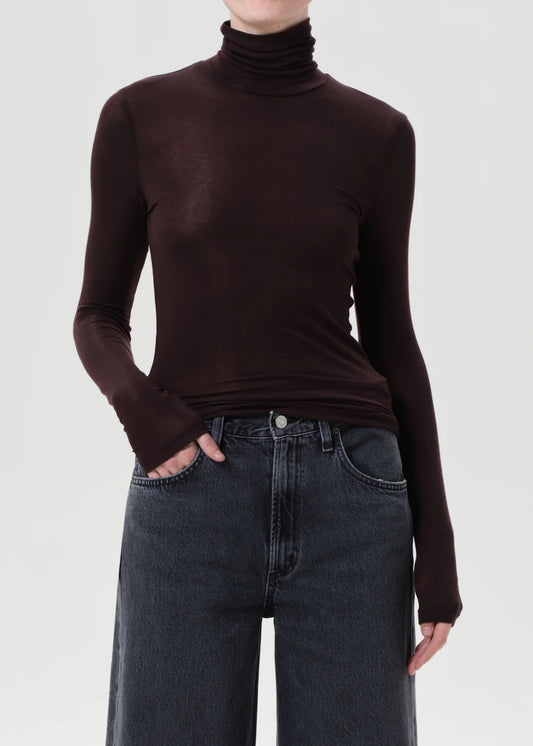 AGOLDE Pascale Turtleneck – Root, front view slim rib knit top