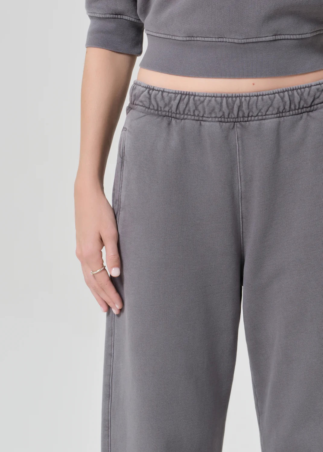 Citizens Of Humanity Miro Sweatpants in Dark Grey