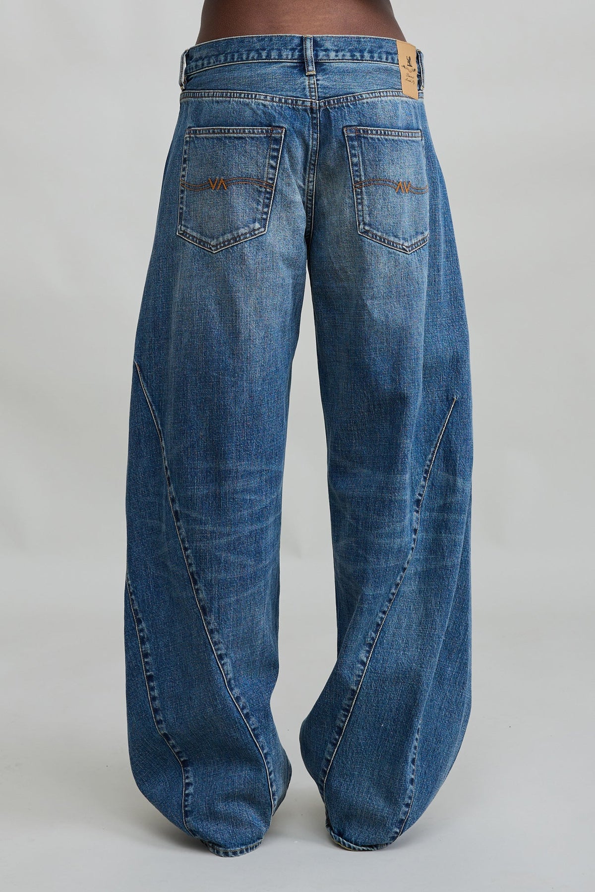 Denimist Remy Barrel Jean in Burke Indigo