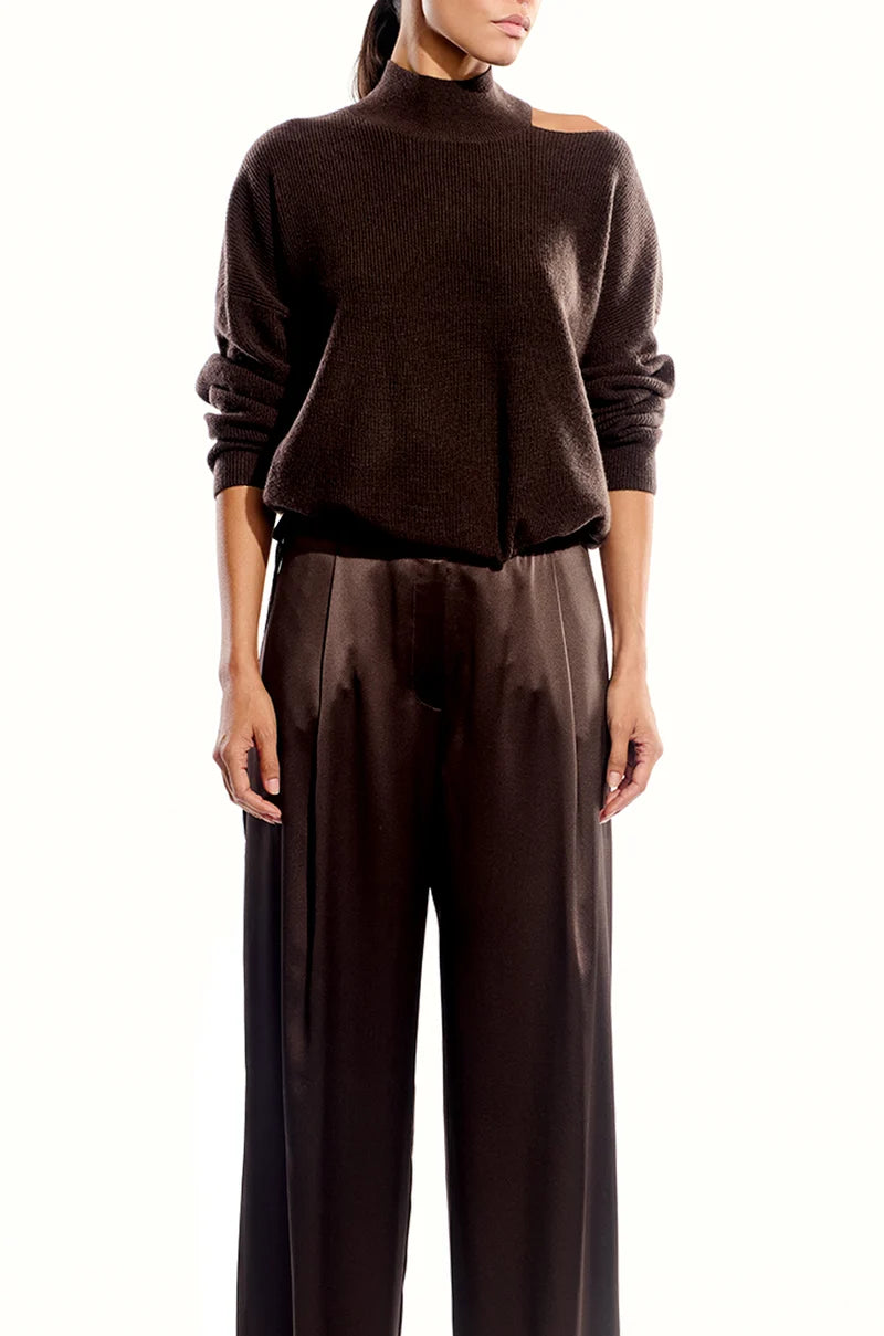 The Sei Open Shoulder Sweater in Cocoa, cocoa brown knit — front view on model