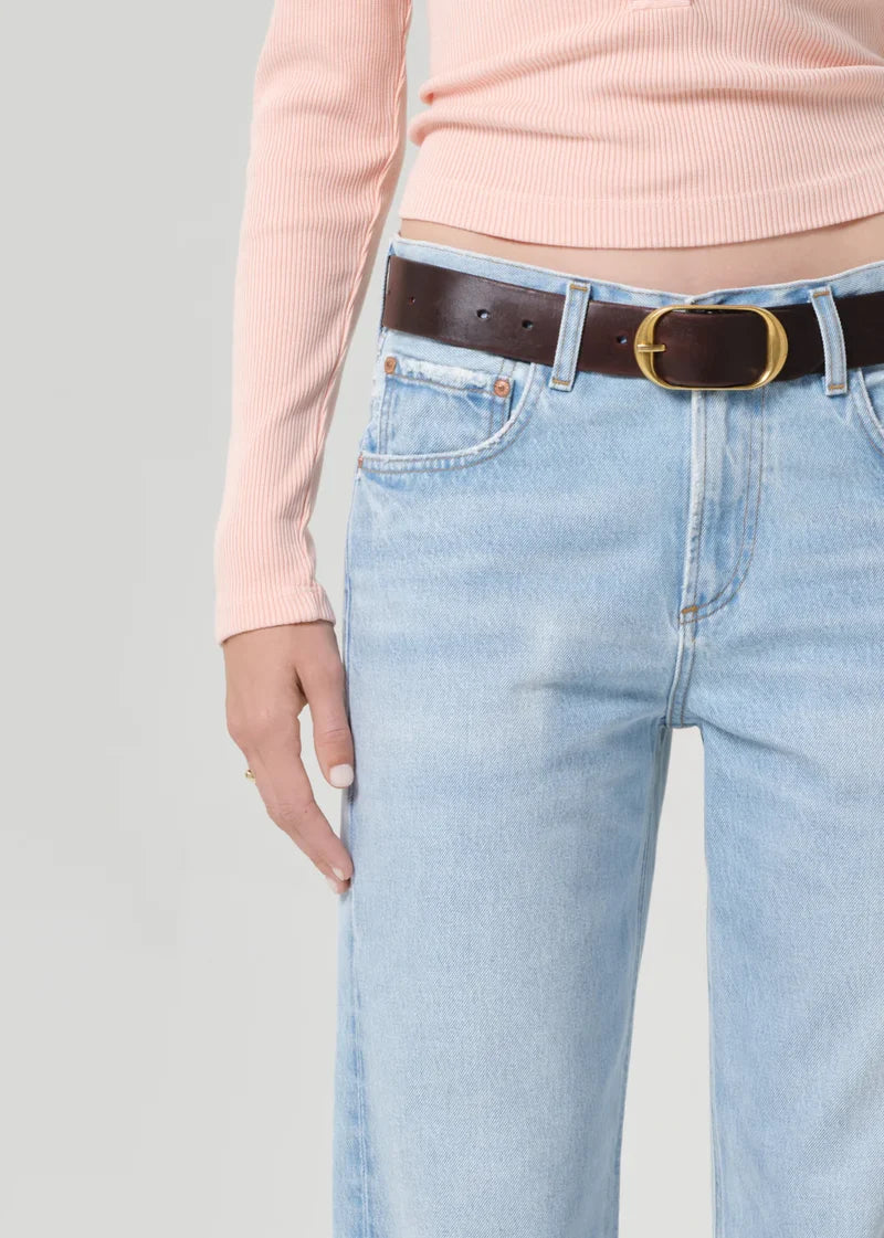 Citizens of Humanity Lindz Easy Straight Jean in Lighthouse, waistband and pocket detail close-up