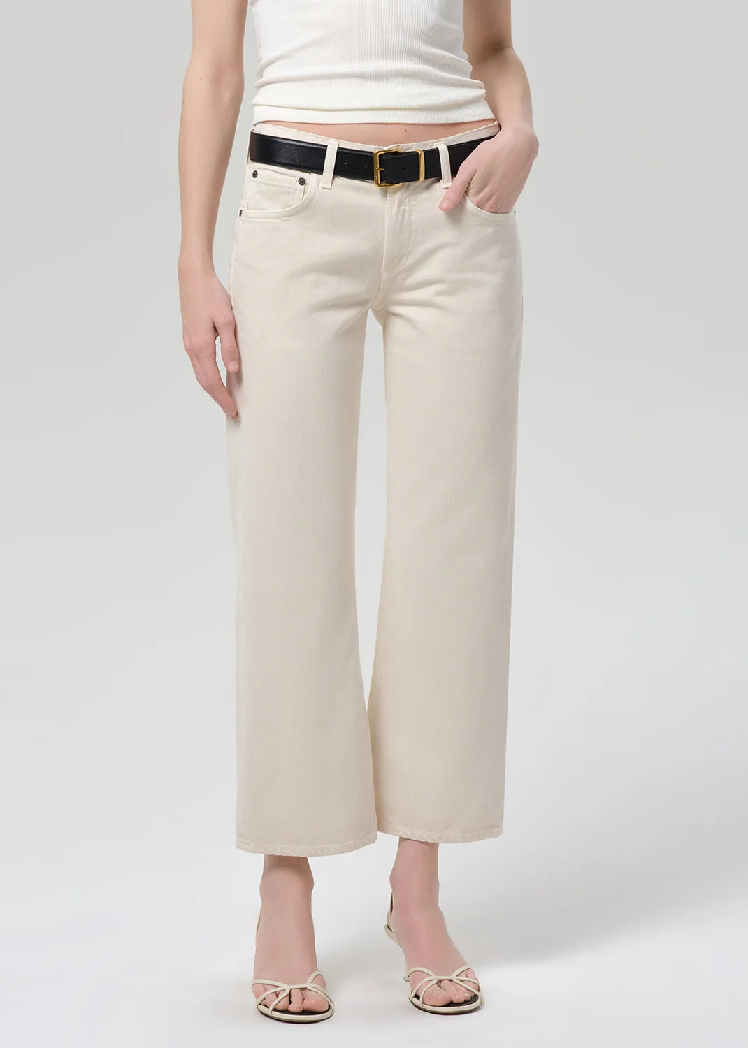 Citizens of Humanity Faye vintage straight jean in Almond light beige wash, front view, closer crop