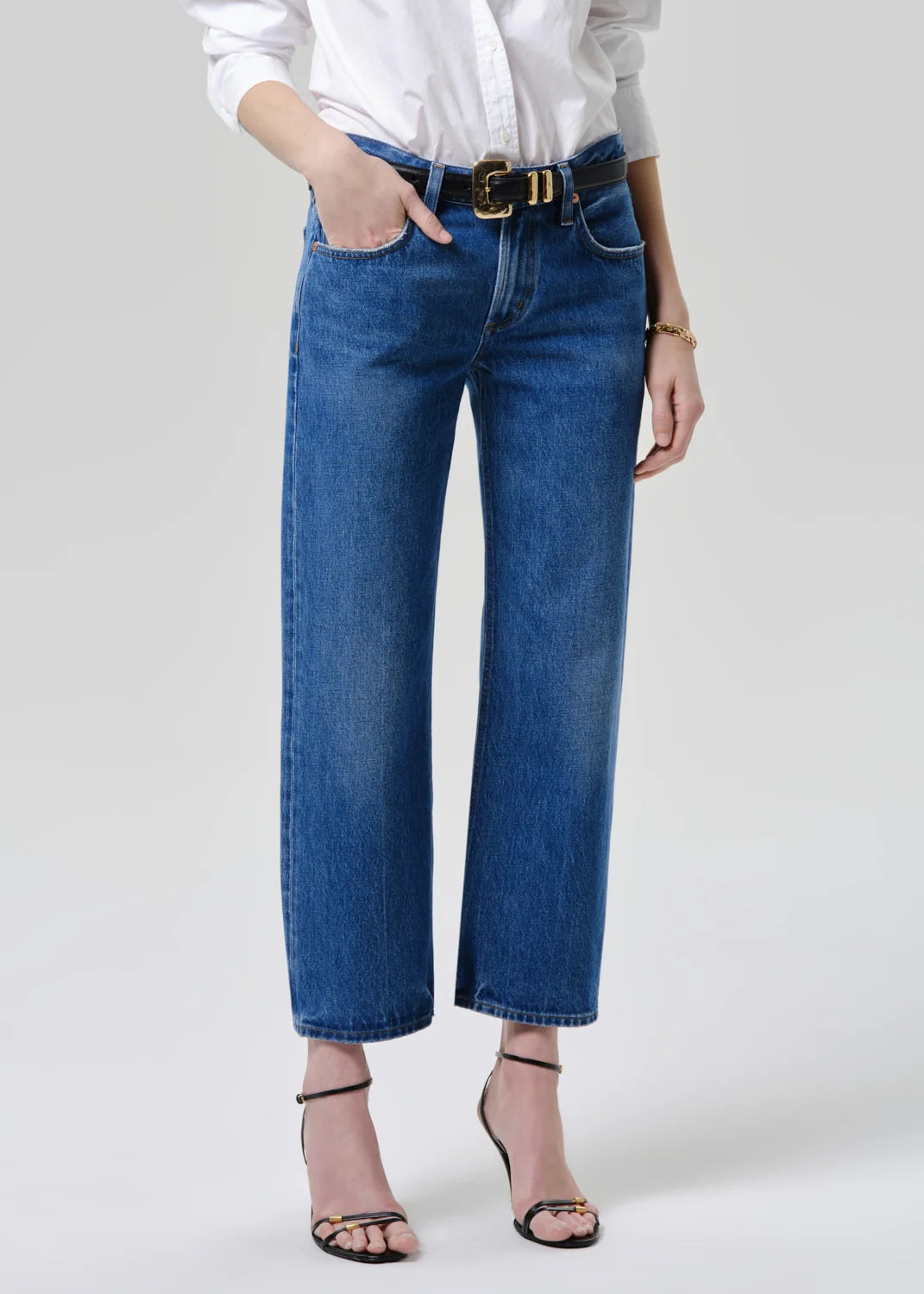 Citizens of Humanity Faye vintage straight jean in Azure Blue medium indigo wash, front view, closer crop