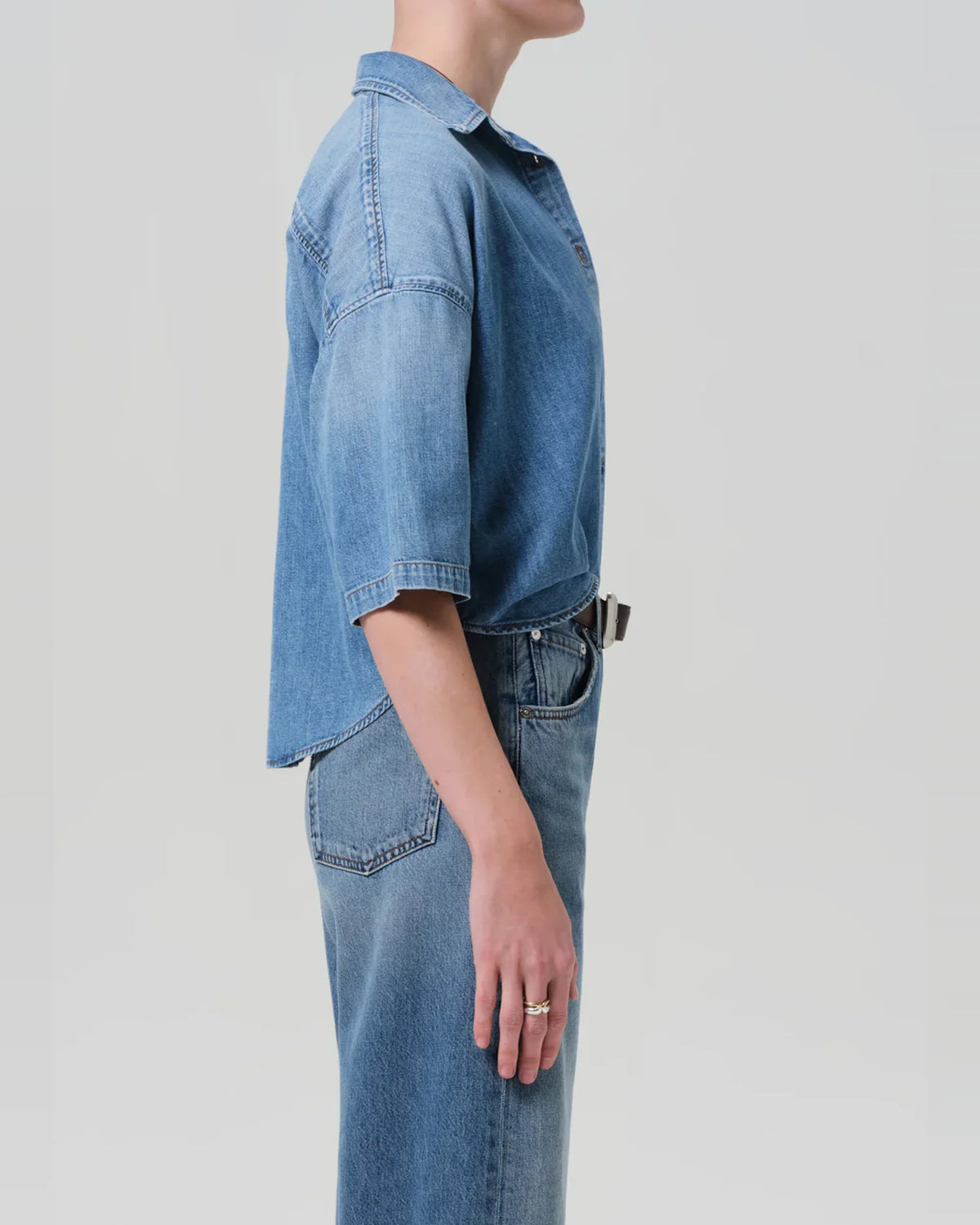 Citizens of Humanity Frances cropped cape button up shirt in Skyland light blue denim, side view