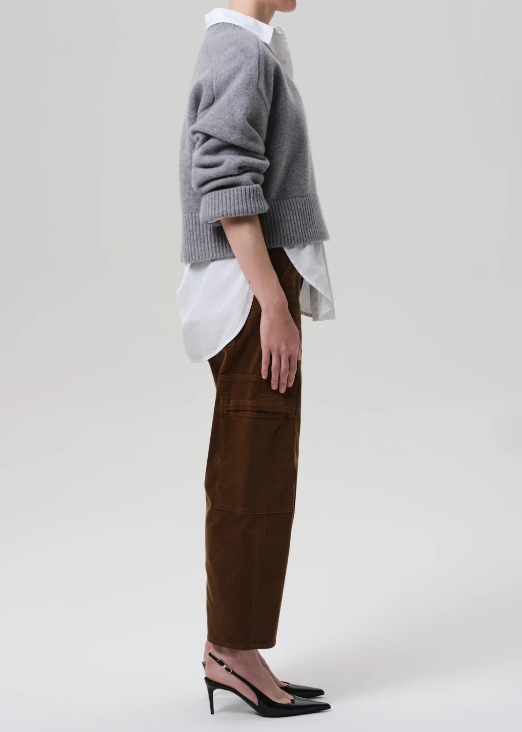 Marcelle Corduroy Cargos Manuka – side view showing cargo pocket and taper