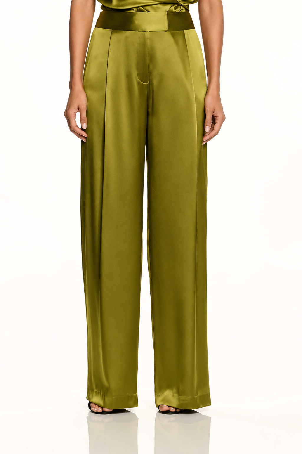 The Sei Olive Relaxed Trouser